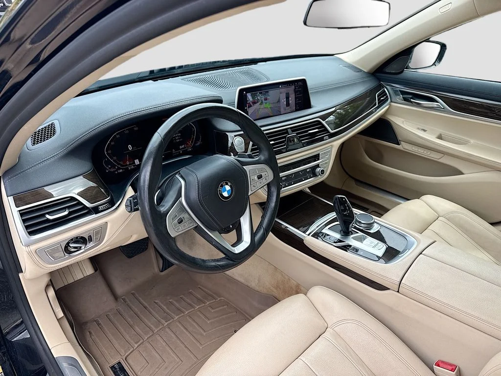 Used 2020 Black BMW 740i image 10