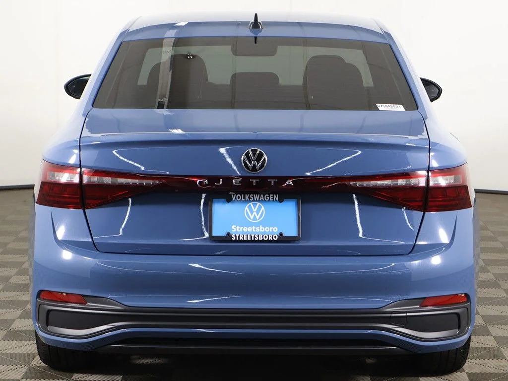 Used 2025 Blue Volkswagen 1.5T Sport image 11