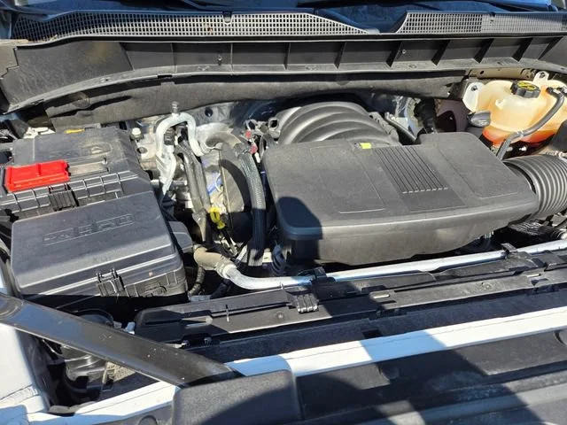 Used 2025 Summit White Chevrolet LT image 22