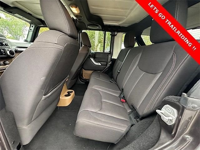 Used 2014 Gray Jeep Unlimited Sahara image 18