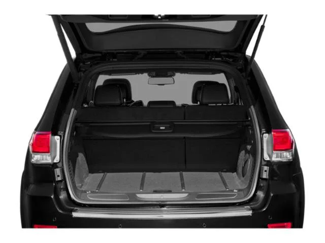 Used 2015 Billet Silver Metallic Clearcoat Jeep Overland image 15