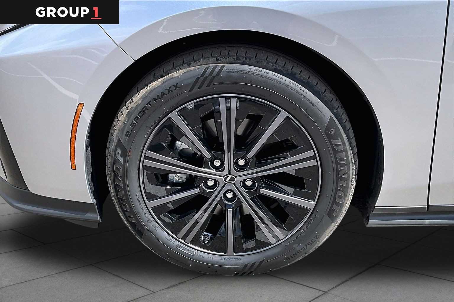 Used 2026 Iridium Lexus Premium image 9
