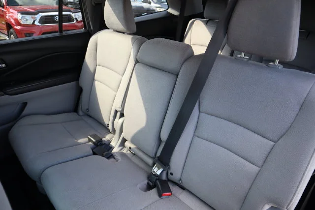 Used 2020 Lunar Silver Metallic Honda EX image 20