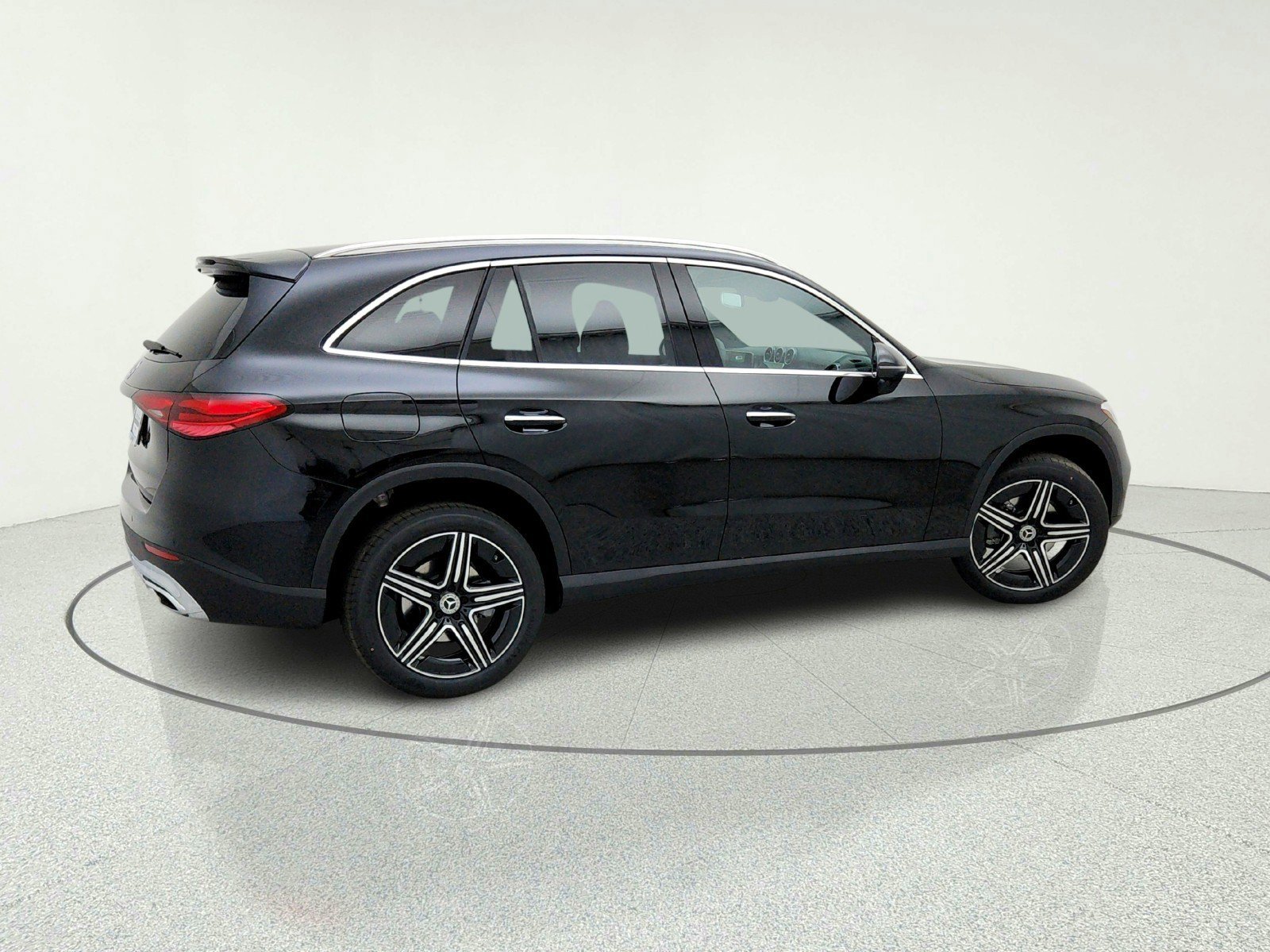 New 2026 Black Mercedes-Benz GLC 300 SUV image 29