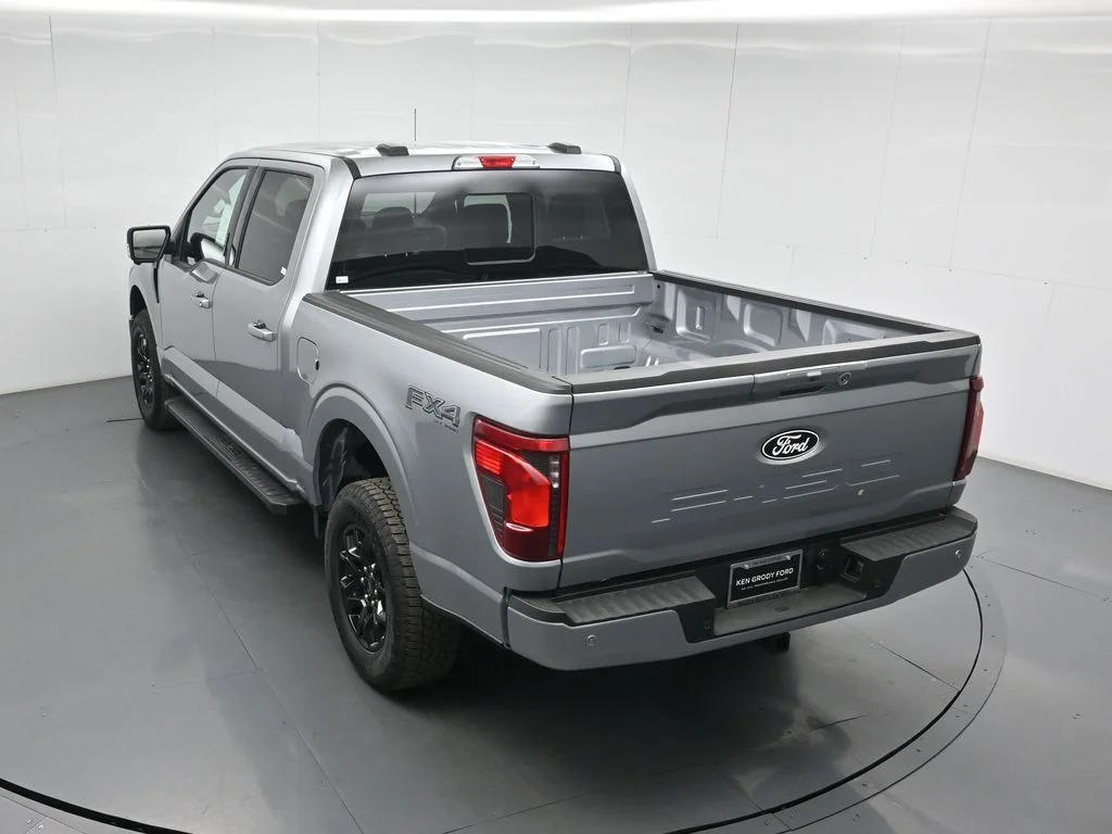 New 2026 Iconic Silver Metallic Ford XLT image 38