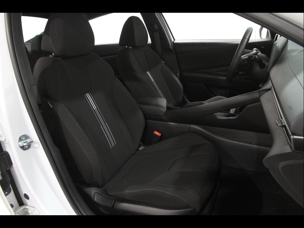 Used 2025 Serenity White Pearl Hyundai SEL Sport image 15