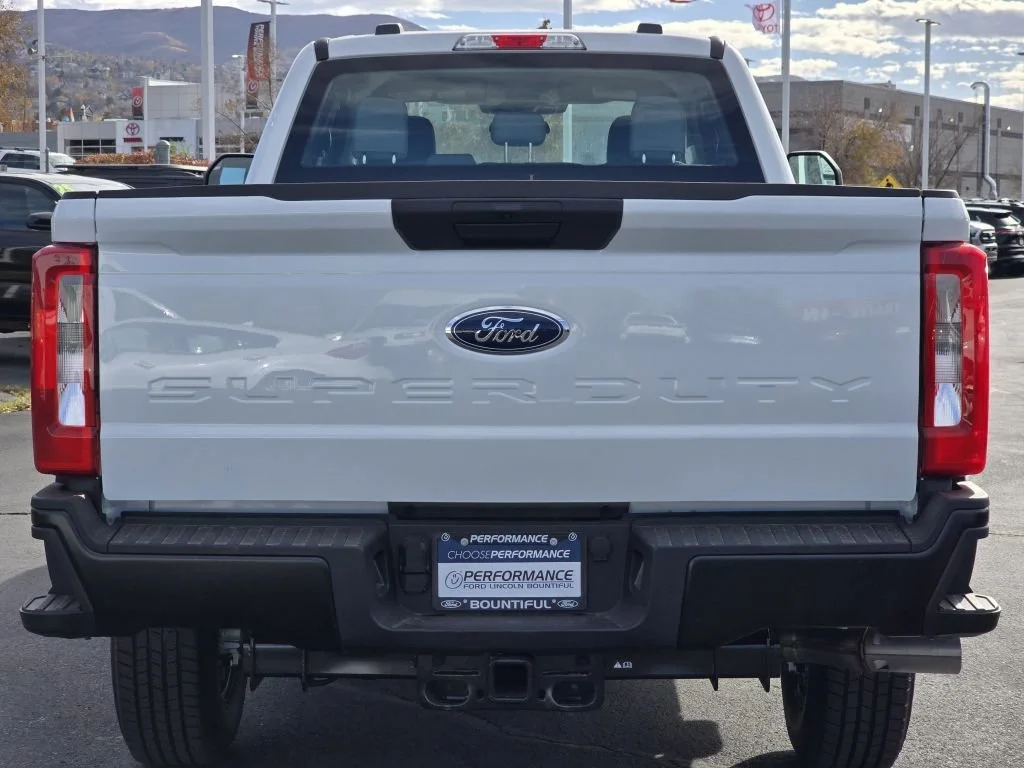 New 2026 Oxford White Ford XL image 23