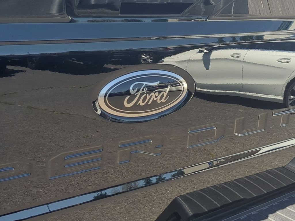 2025 Ford F-350 Super Duty XLT - Photo 59