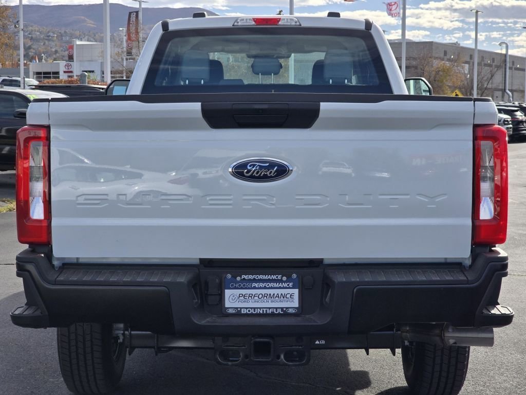 New 2026 Oxford White Ford XL image 23