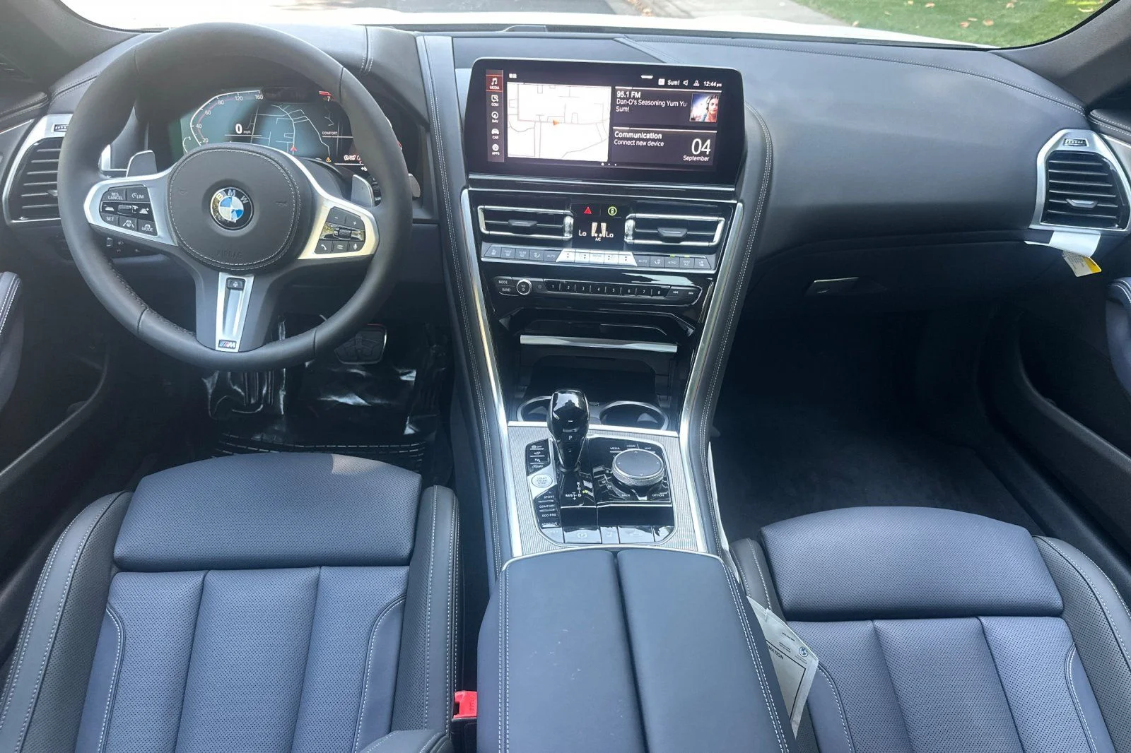2026 BMW 8 Series 840i - Photo 10