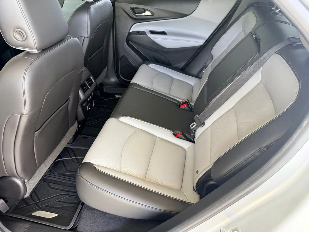Used 2019 Silver Chevrolet Premier image 30