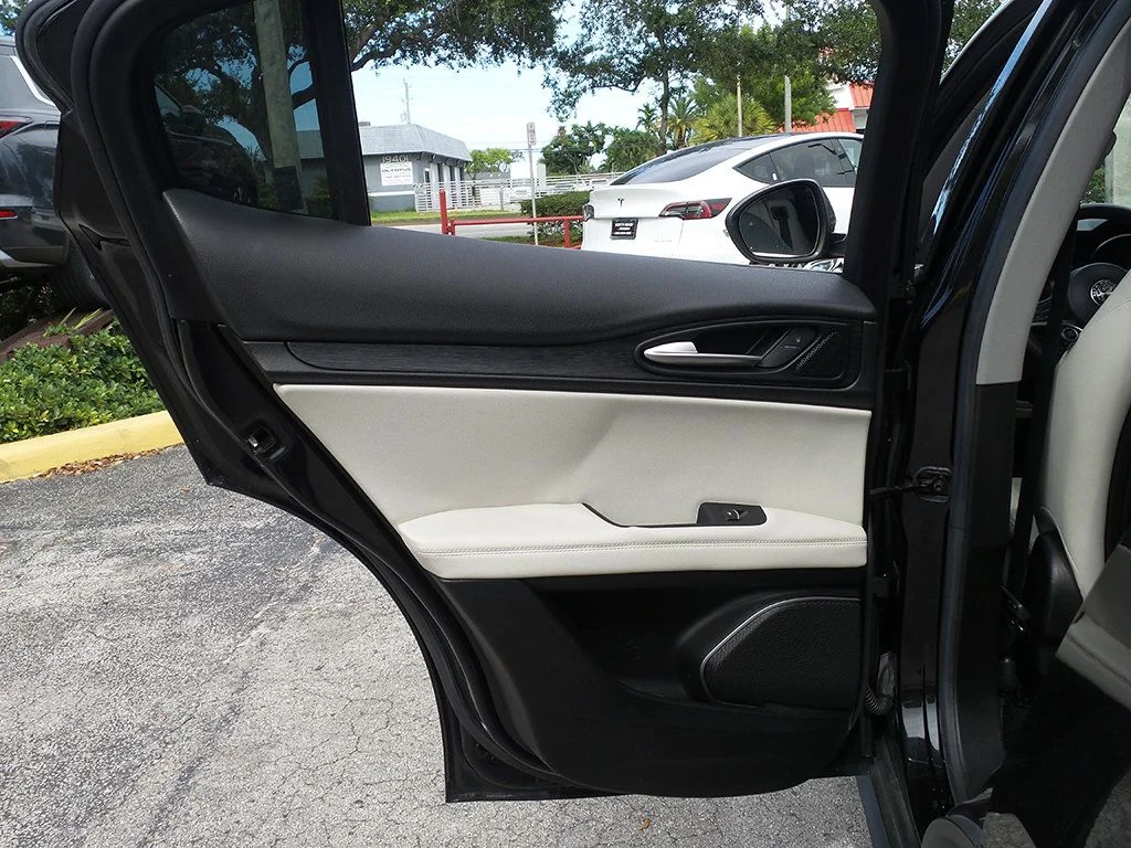 Used 2019 Black Alfa Romeo Base image 21