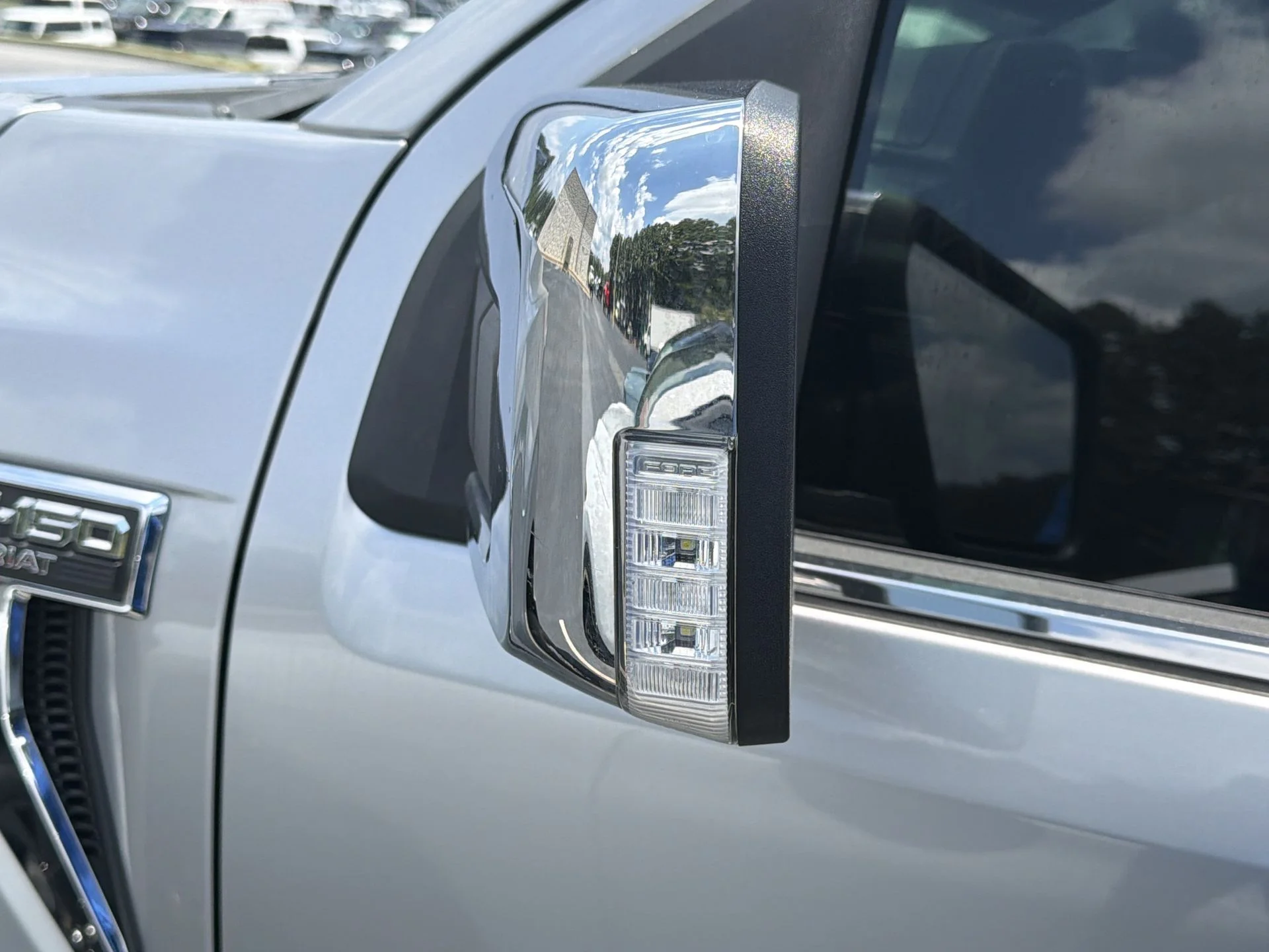 Used 2022 Silver Metallic Ford Lariat image 5