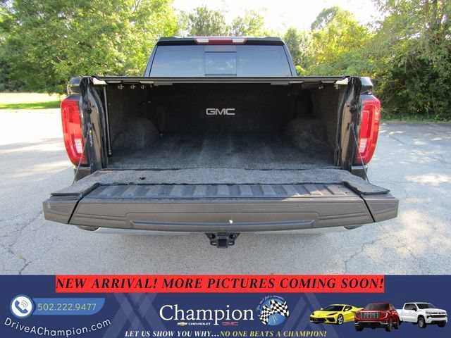 Used 2022 ONYX BLACK GMC SLT image 6