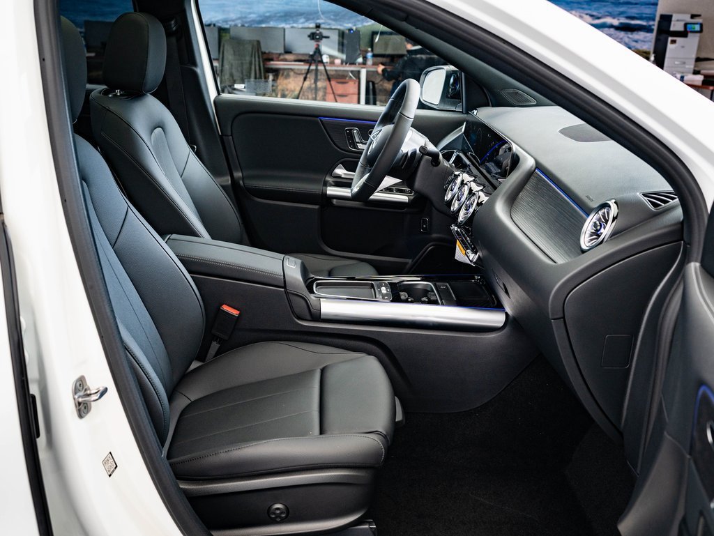 Used 2026 Polar White Mercedes-Benz GLA 250 image 22