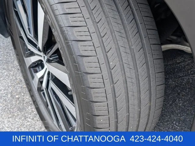 Used 2023 Black Nissan Platinum image 32