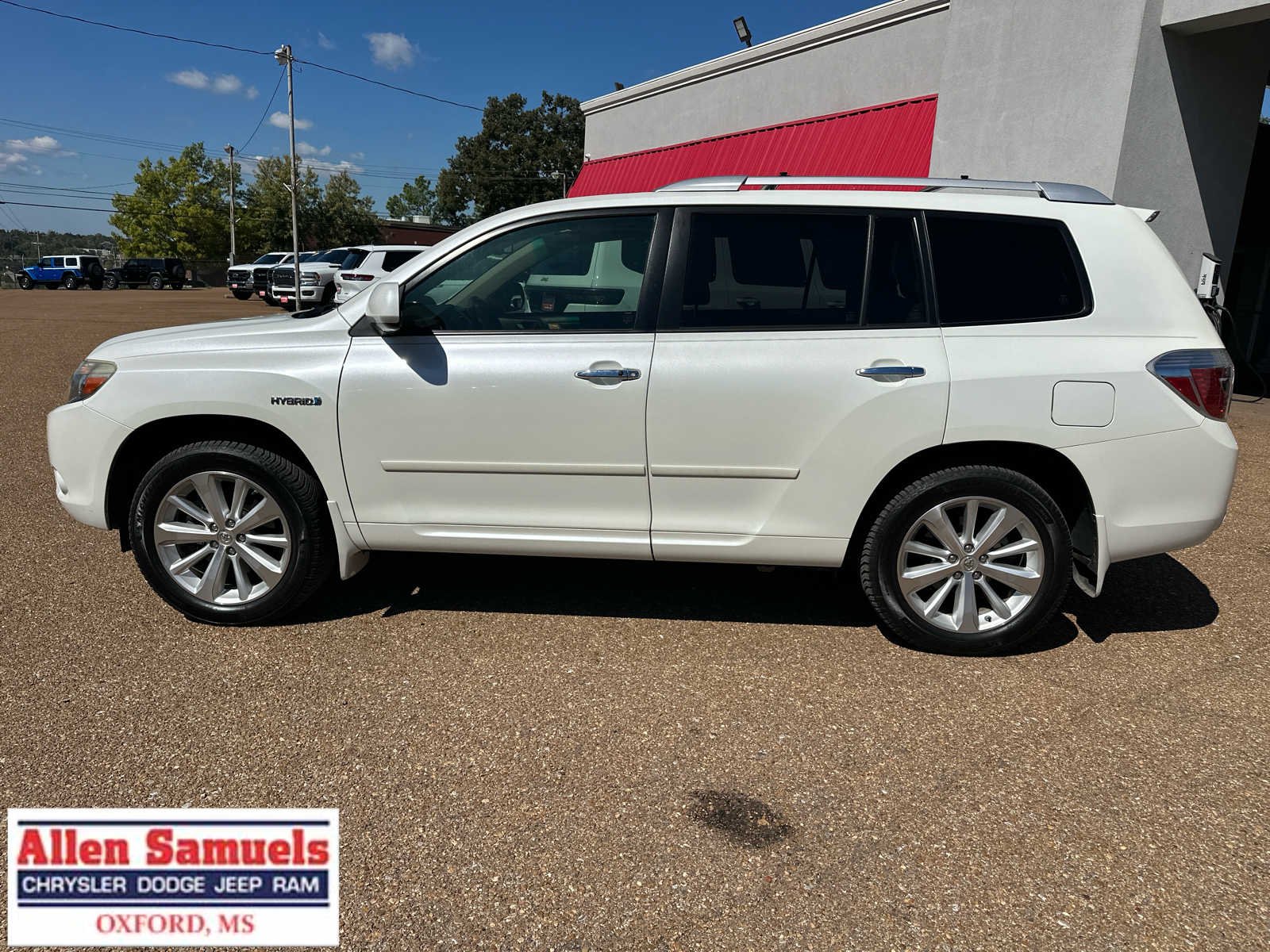 Used 2010 Blizzard Pearl Toyota Limited w/3rd Row image 7