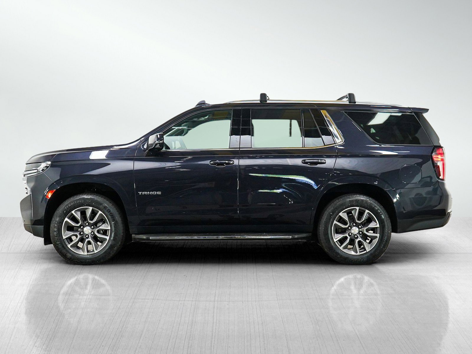 Used 2022 Chevrolet Tahoe LT with VIN 1GNSKNKD8NR153526 for sale in White Bear Lake, Minnesota