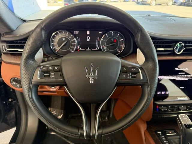 Certified Used 2022 Nero Ribelle Metallic Maserati Modena image 18