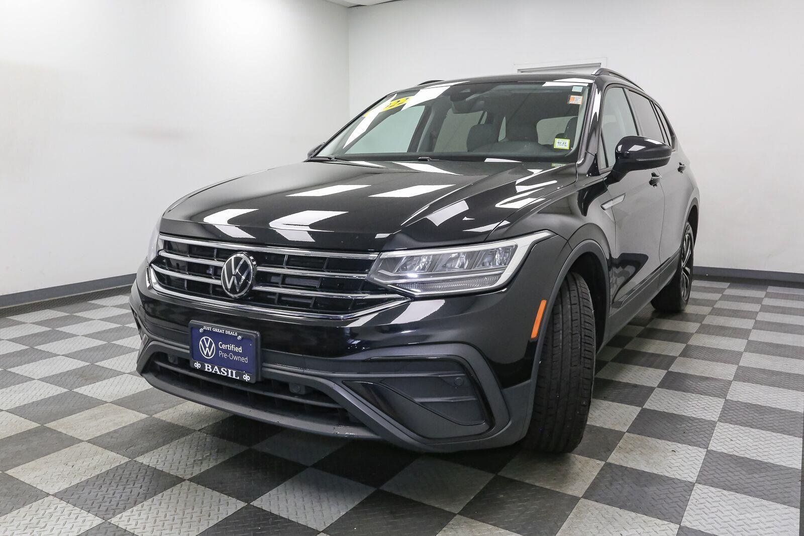 Used 2022 Deep Black Pearl Volkswagen S image 5
