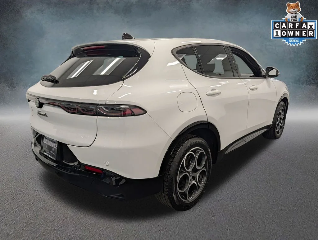 Used 2025 White Alfa Romeo  image 4