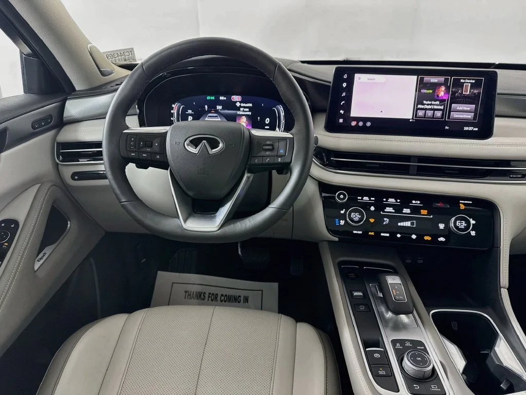 Certified Used 2026 Green INFINITI LUXE image 31