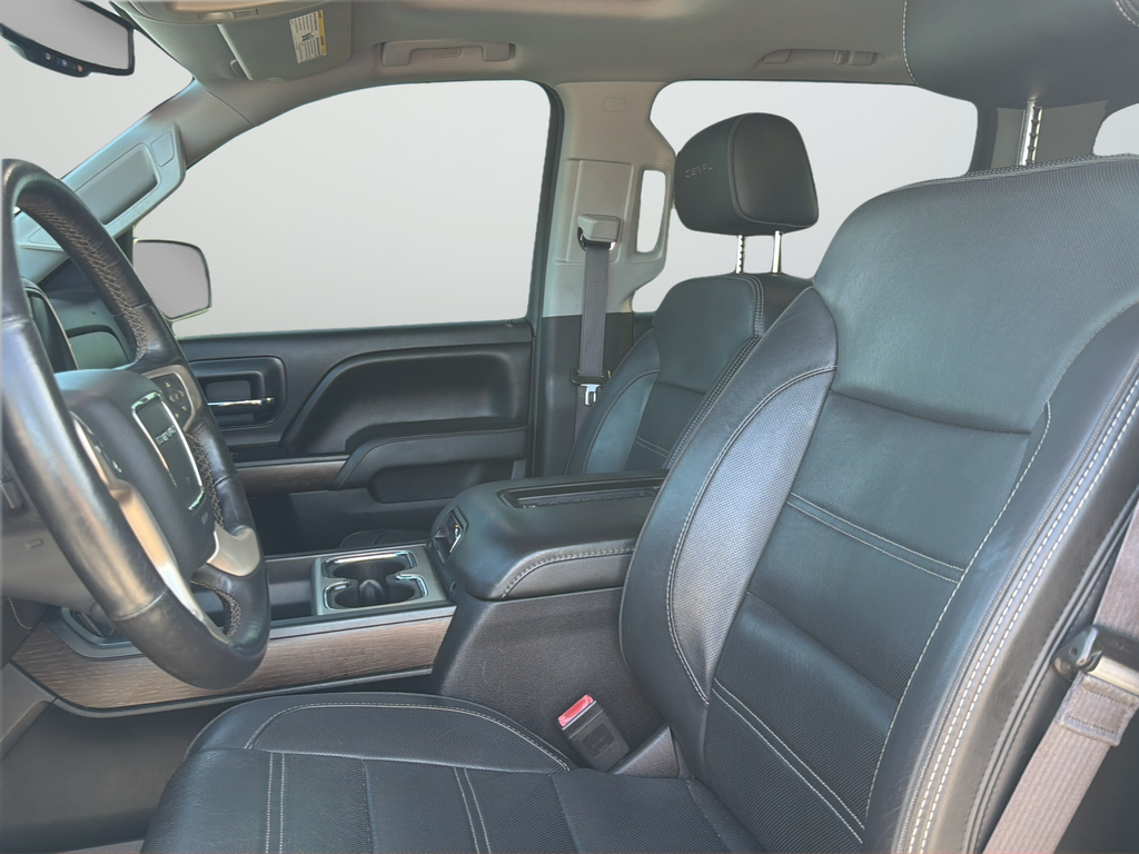 Used 2017 White GMC Denali image 23