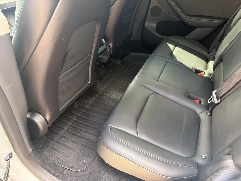 Used 2023  Tesla Standard Range image 29