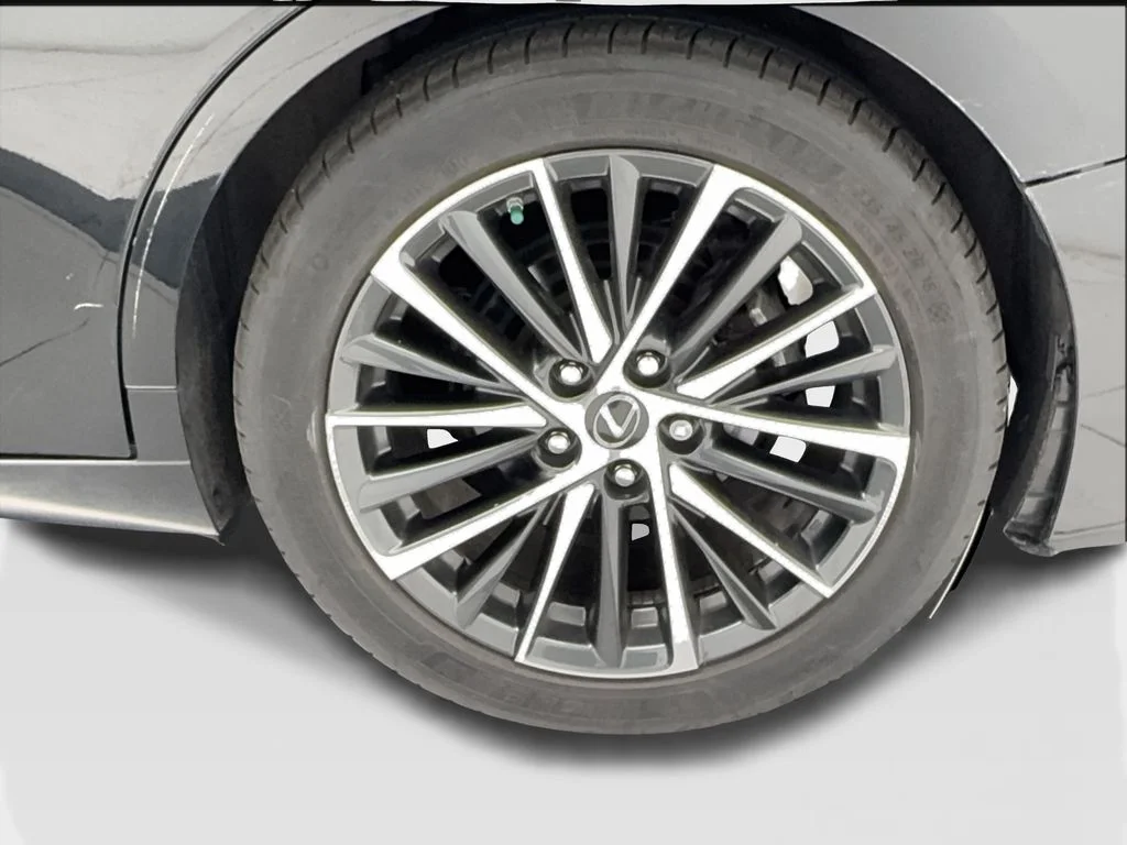 Used 2023 Black Lexus 350 image 12