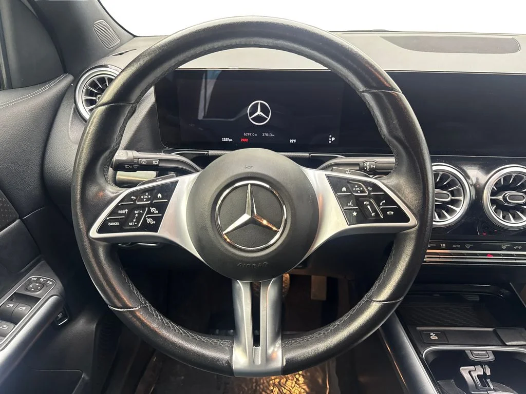 Used 2025 White Mercedes-Benz GLA 250 image 53