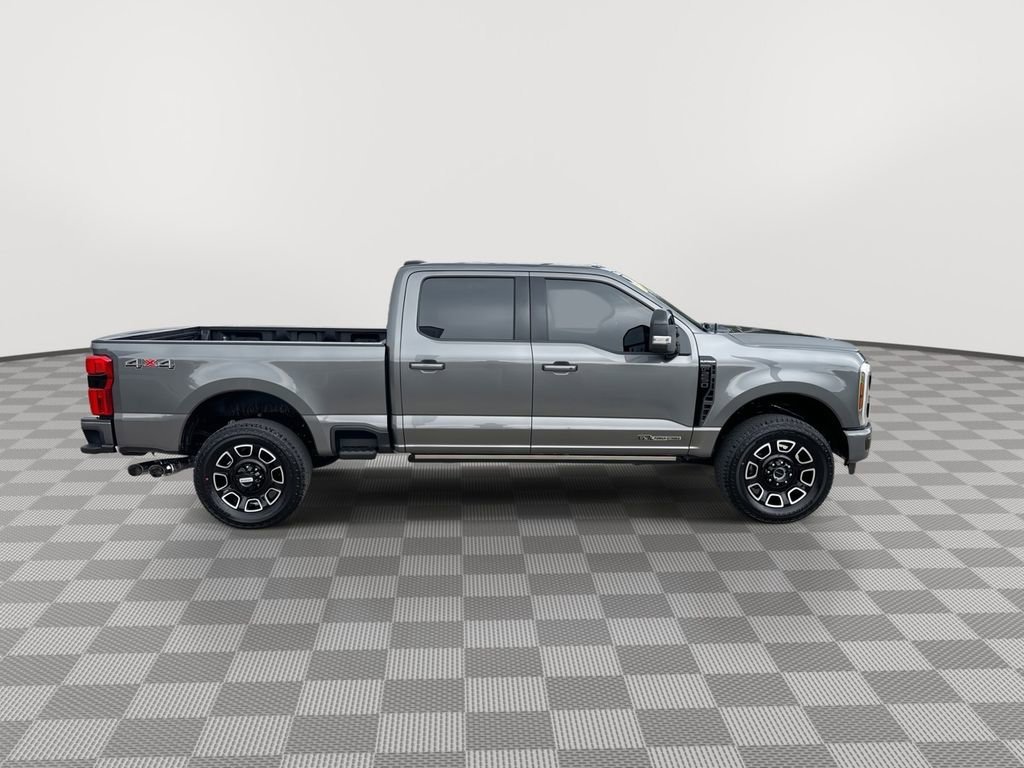 Used 2026  Ford XL image 12