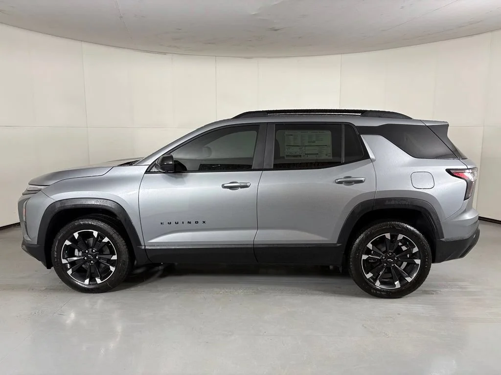2027 Chevrolet Equinox RS - Photo 6