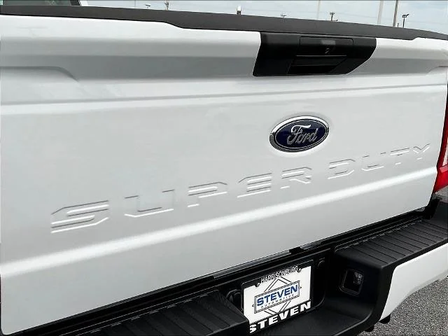 New 2026 Oxford White Ford F-250® XL image 41