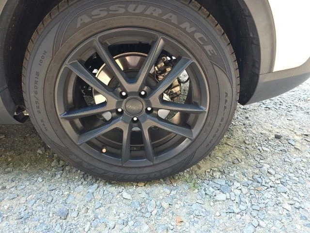 Used 2020 White Ford SEL image 11