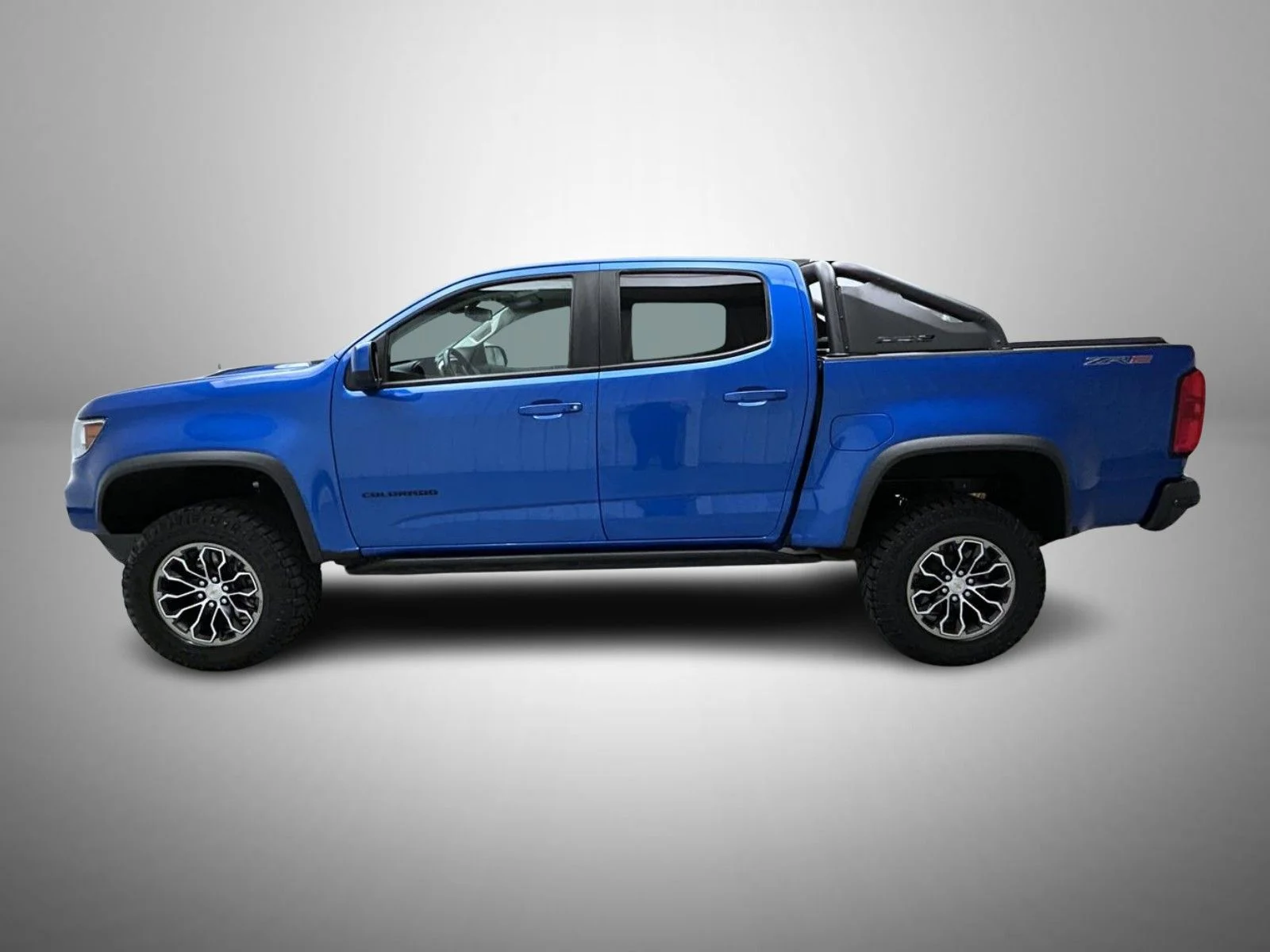 Used 2022 Blue Chevrolet ZR2 image 8