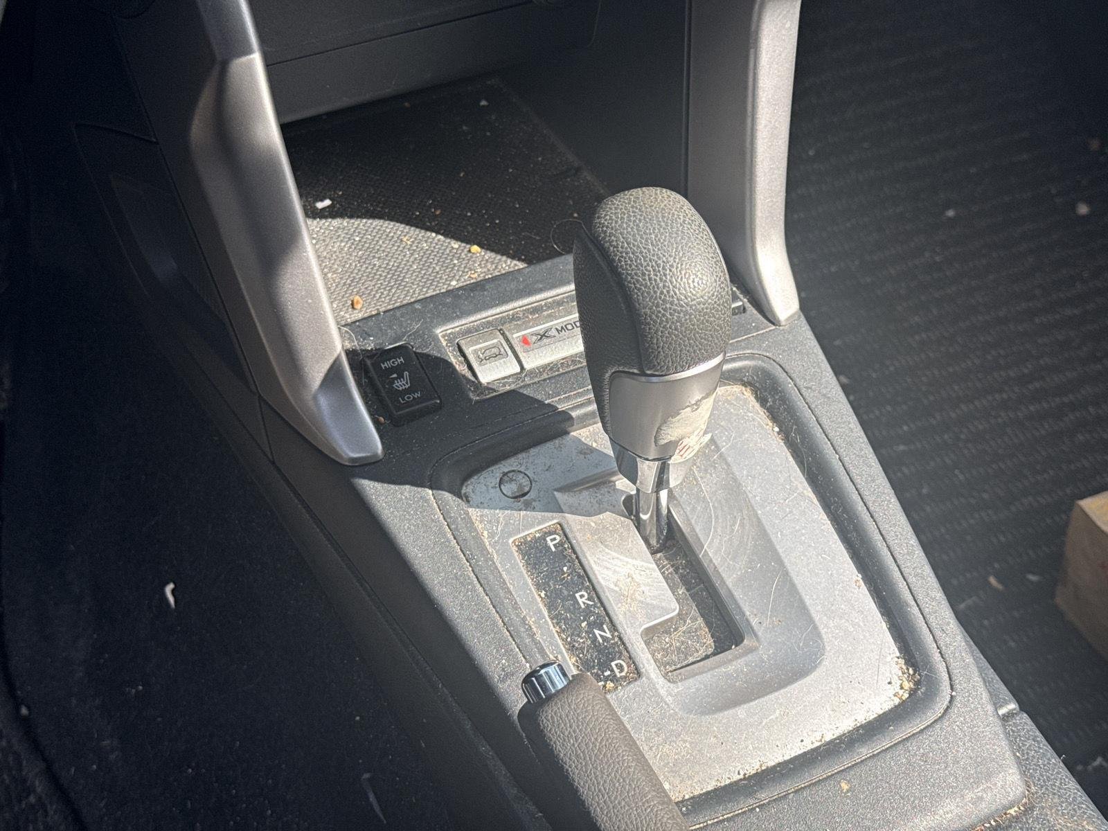 Used 2018 Ice Silver Metallic Subaru Limited image 15