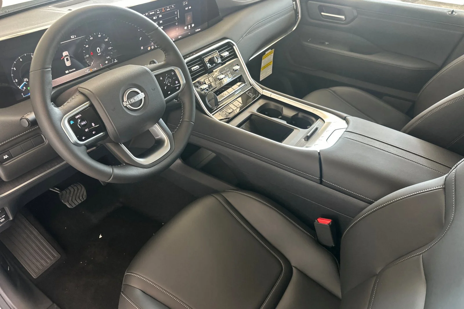 2026 Nissan Armada SV - Photo 10