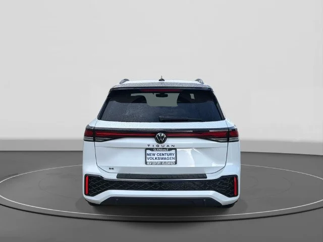 2026 Volkswagen Tiguan photo 4
