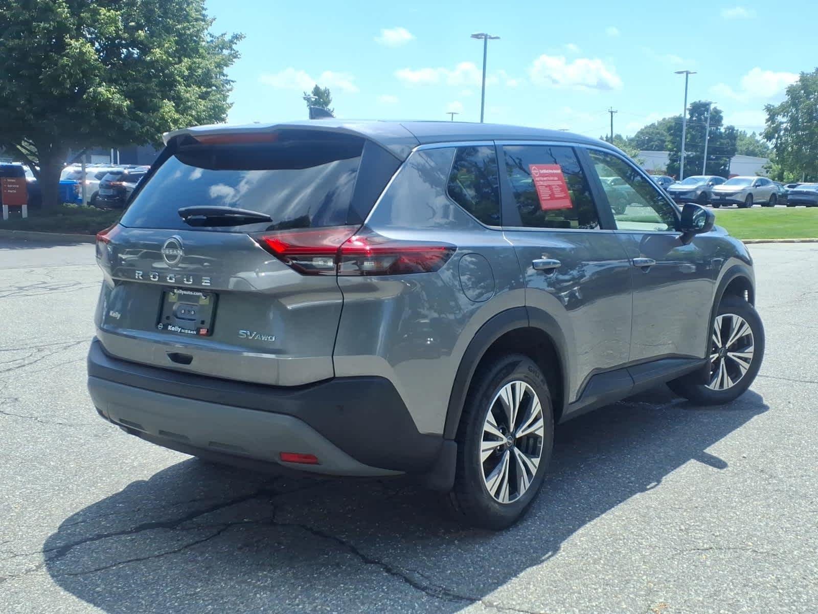 Certified Used 2023 Gun Metallic Nissan SV image 5
