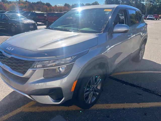 Certified Used 2023 Gray Kia LX image 7