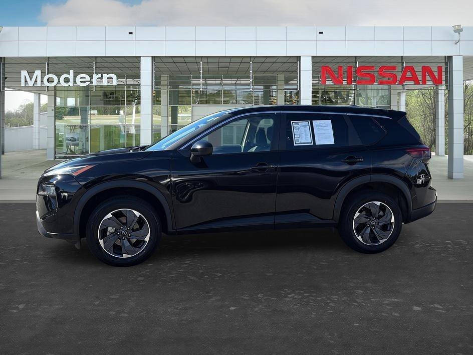 Used 2025 Super Black Nissan SV image 2