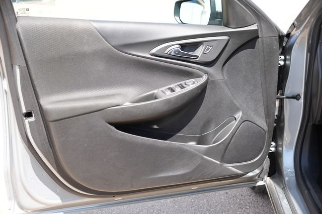 Used 2025 Gray Chevrolet LT image 13