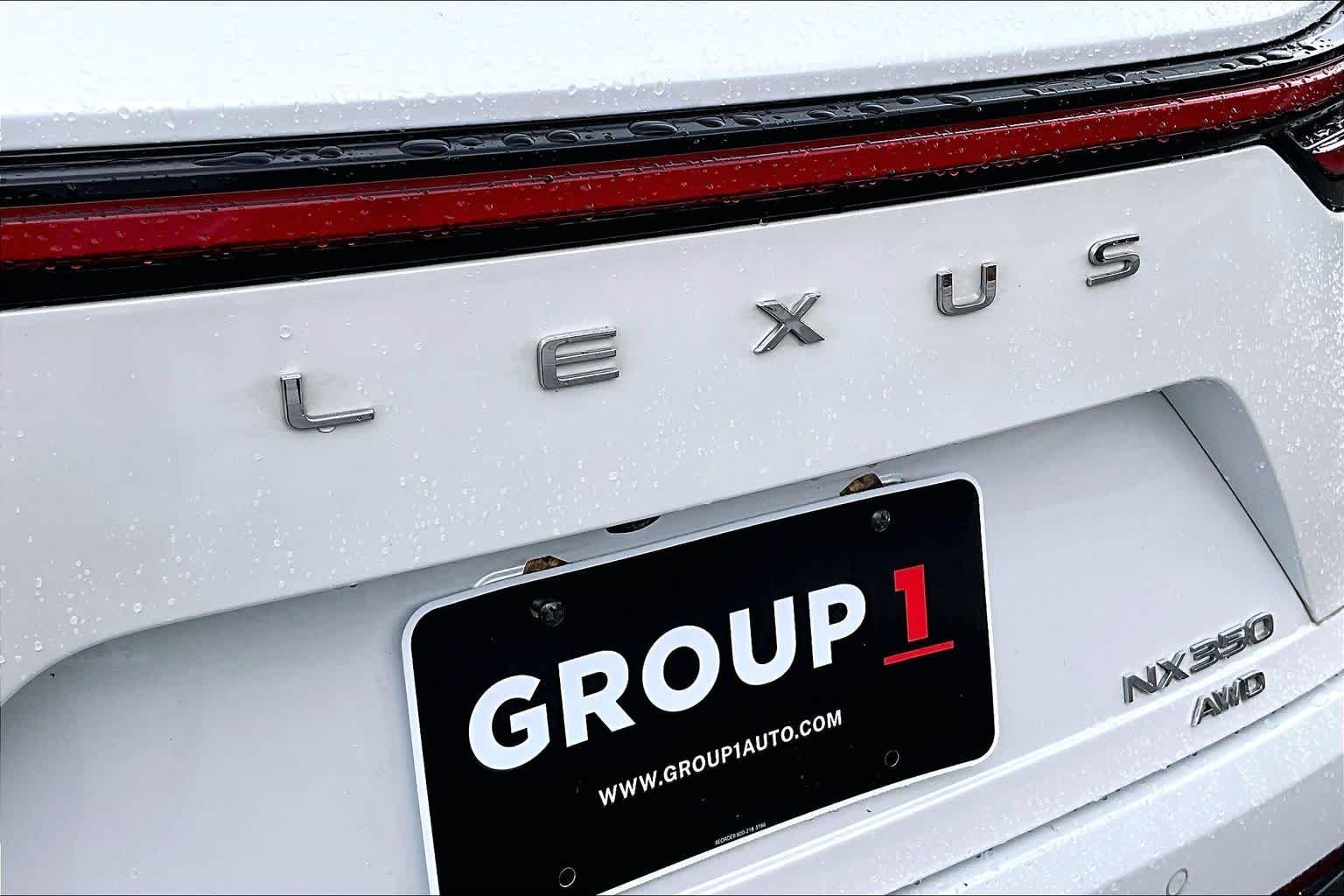 Used 2022 Eminent White Pearl Lexus Premium image 9