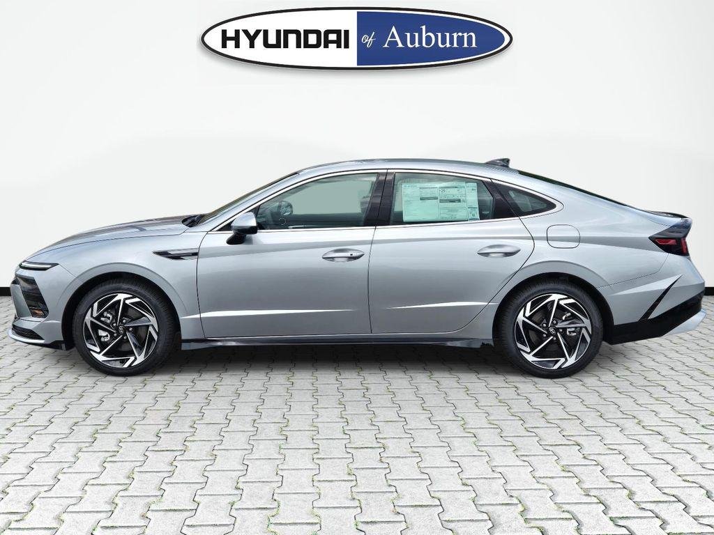 New 2026 Silver Hyundai SEL Sport image 9