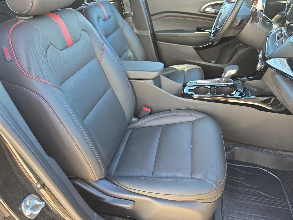 2025 Chevrolet Trax RS - Photo 29