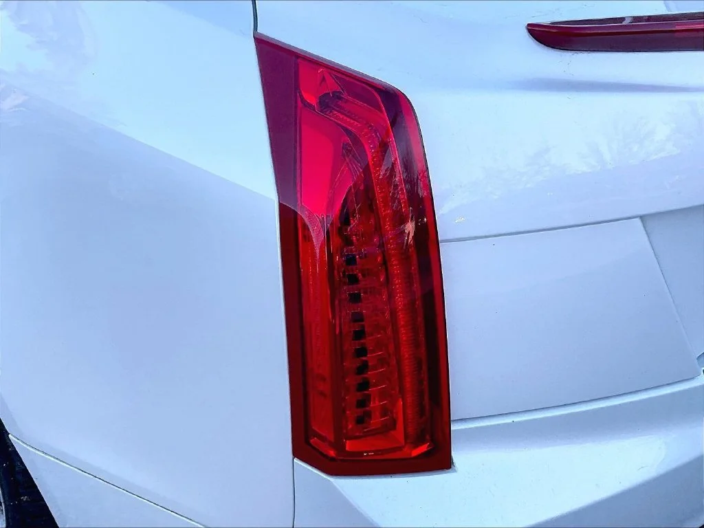 Used 2016 Crystal White Tricoat Cadillac 2.0L Turbo image 28