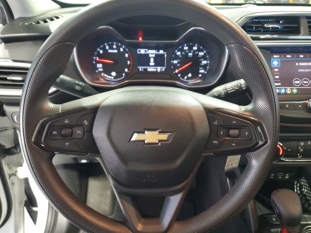 Used 2022 White Chevrolet LS image 16