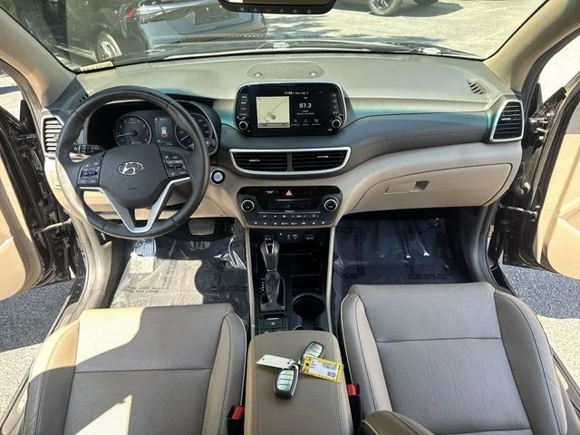 Used 2020 Black Hyundai Ultimate image 9