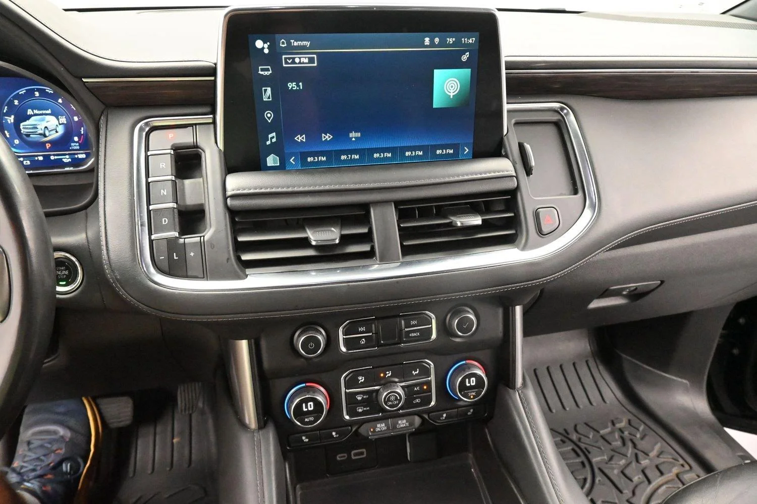 Used 2024 Black Chevrolet Z71 image 24