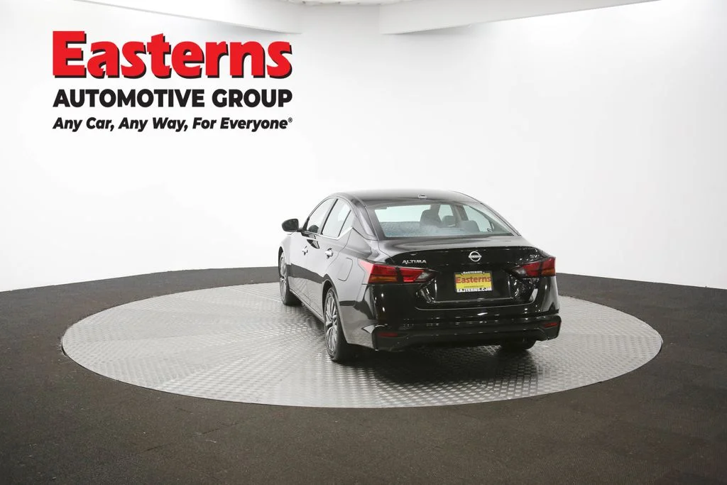 Used 2024 Black Nissan 2.5 SV image 63